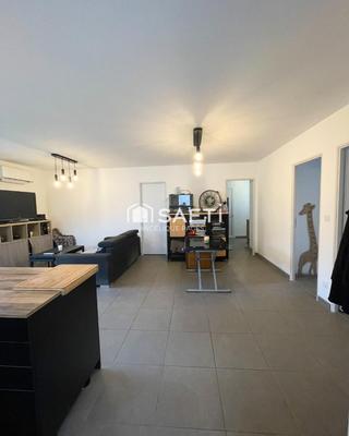 Maison - 75 m² - 4 pièces