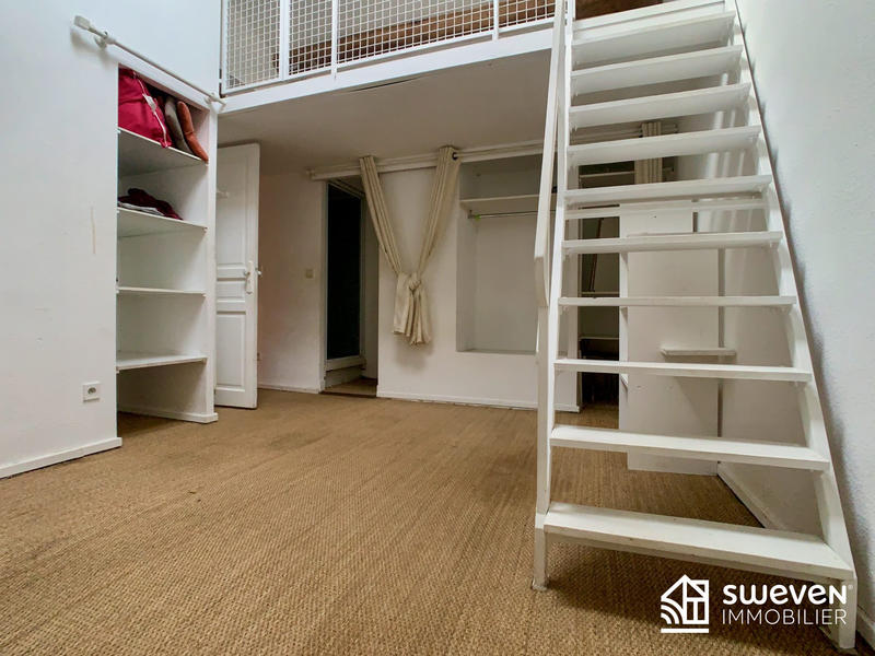 Maison - 320 m² - 8 pièces