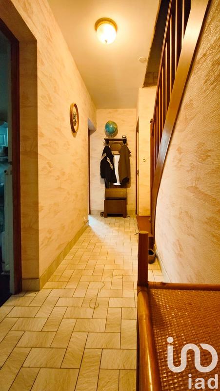 Maison - 166 m² - 8 pièces