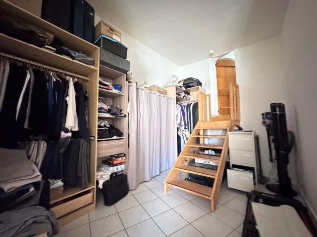 Appartement - 82 m² - 3 pièces