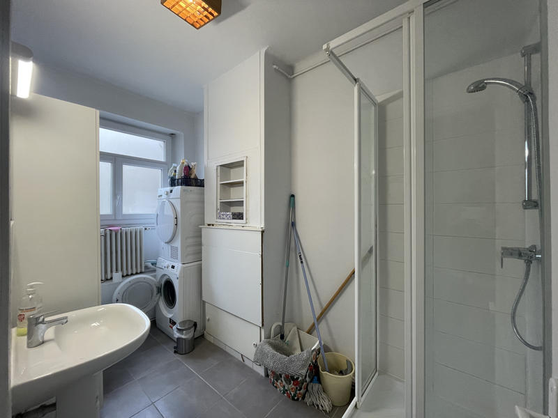 Appartement - 102 m² - 6 pièces