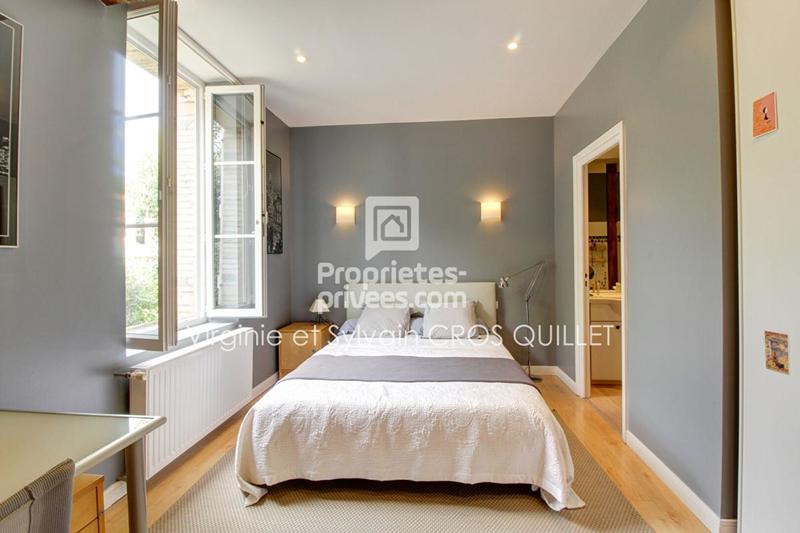 Maison - 284 m² - 6 pièces