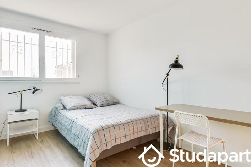 Chambre - 10 m² - 1 pièce