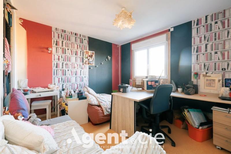 Maison - 100 m² - 6 pièces