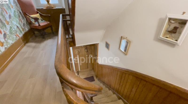 Maison de ville - 341 m² - 13 pièces