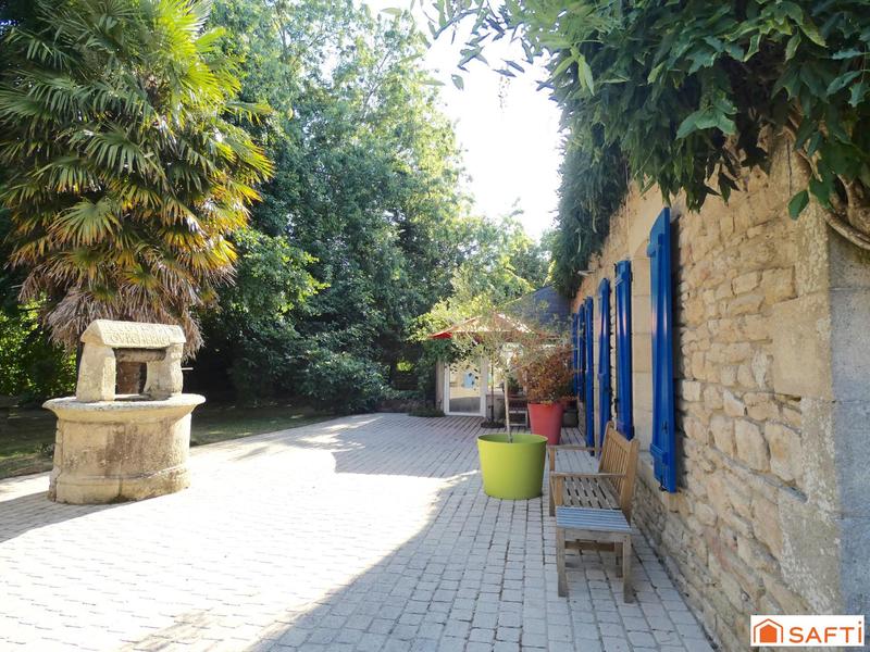 Maison - 220 m² - 9 pièces