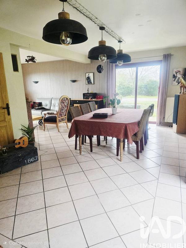 Maison - 137 m² - 8 pièces