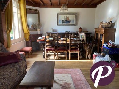 Maison traditionnelle - 93 m² - 3 pièces