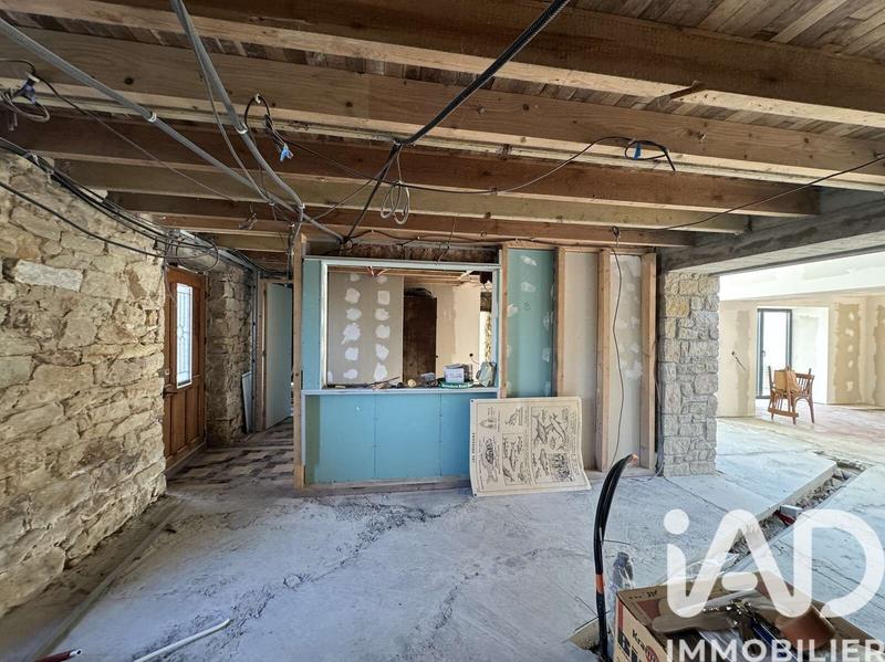 Maison - 200 m² - 6 pièces