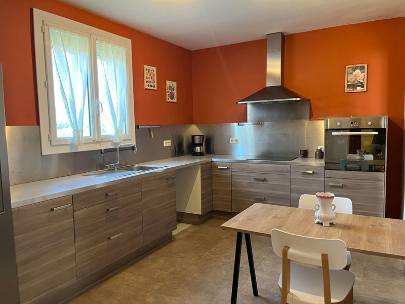 Maison - 192 m² - 10 pièces