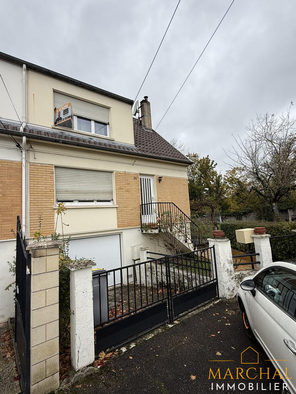 Maison traditionnelle - 83 m² - 4 pièces