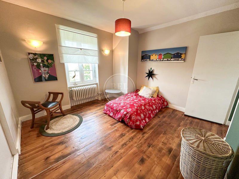 Maison - 121 m² - 6 pièces