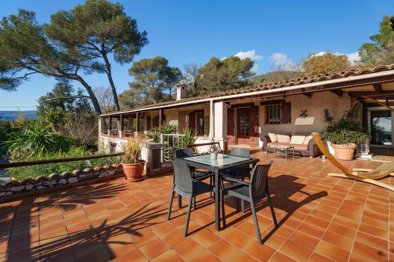 Mas - 262 m² - 7 pièces