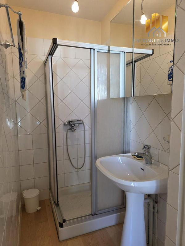 Maison - 300 m² - 10 pièces