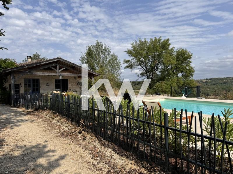 Maison - 140 m² - 7 pièces