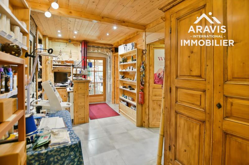 Châlet - 600 m² - 17 pièces