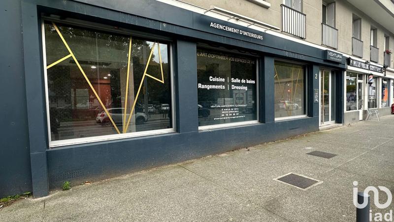 Local commercial - 111 m²