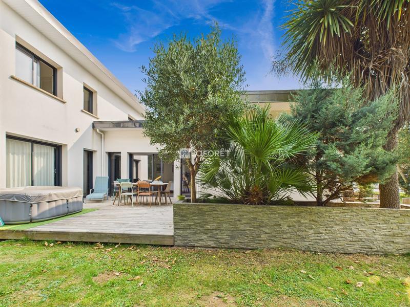 Maison contemporaine - 113 m² - 5 pièces