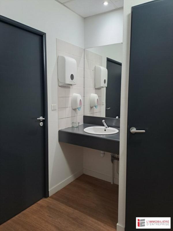 Local d'activité / Entrepôt - 1 090 m²