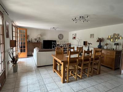 Maison - 190 m² - 9 pièces
