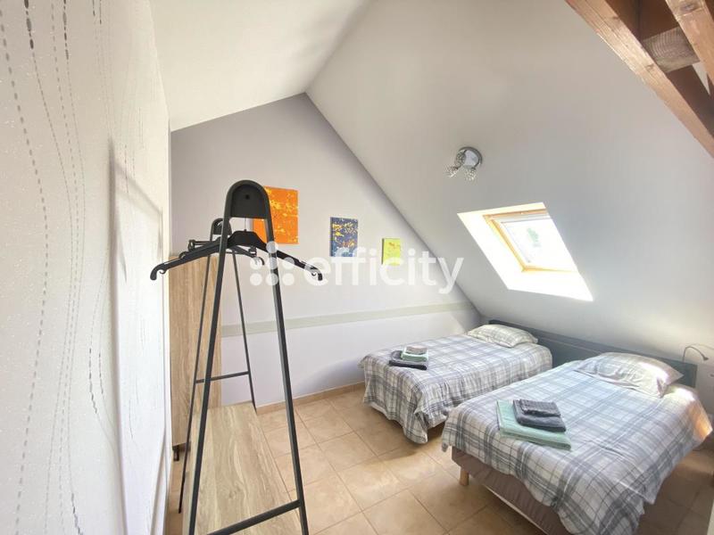 Maison - 395 m² - 13 pièces