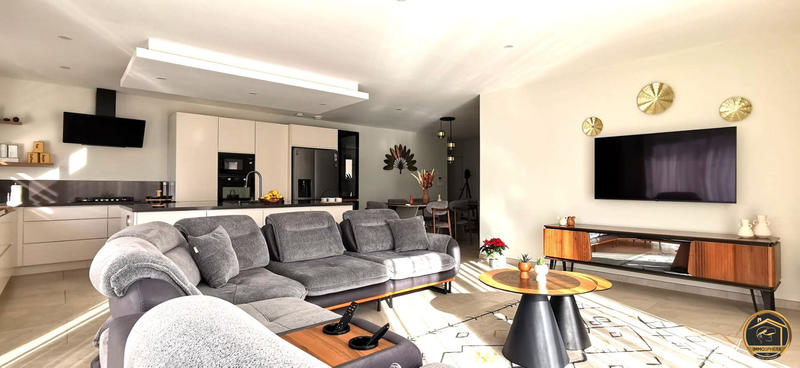 Maison contemporaine - 146 m² - 5 pièces