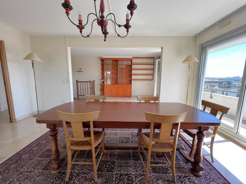 Appartement - 98 m² - 4 pièces