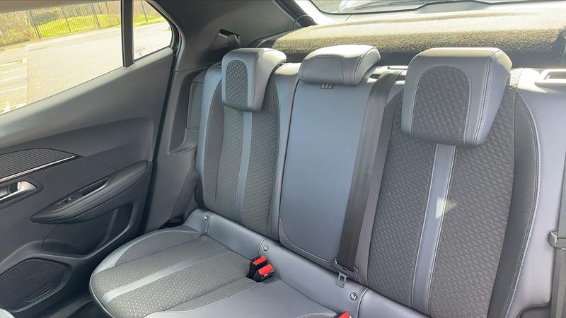 Peugeot 2008 136 50 kWh Allure