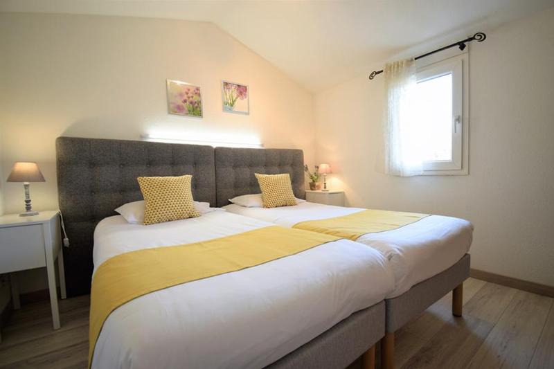 Hôtel particulier - 1 216 m² - 60 pièces