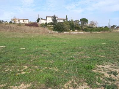 Terrain constructible - 1 587 m²