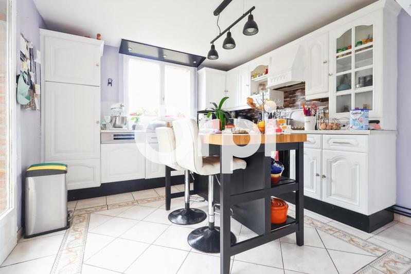 Maison - 182 m² - 4 pièces