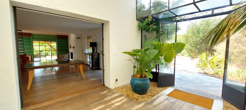 Villa - 182 m² - 6 pièces