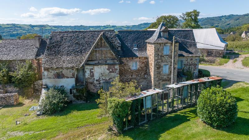 Maison ancienne - 166 m² - 7 pièces