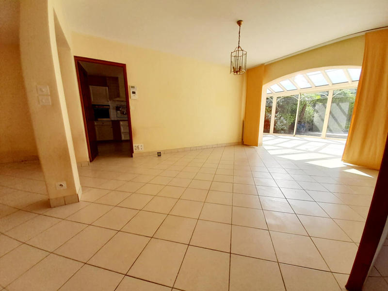 Maison - 340 m² - 14 pièces