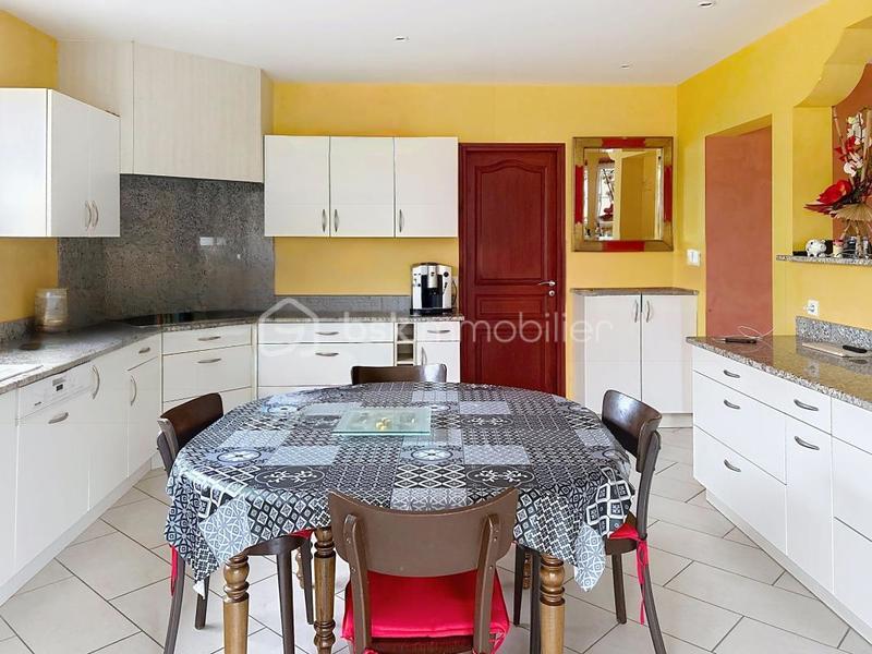 Maison d'architecte - 249 m² - 8 pièces