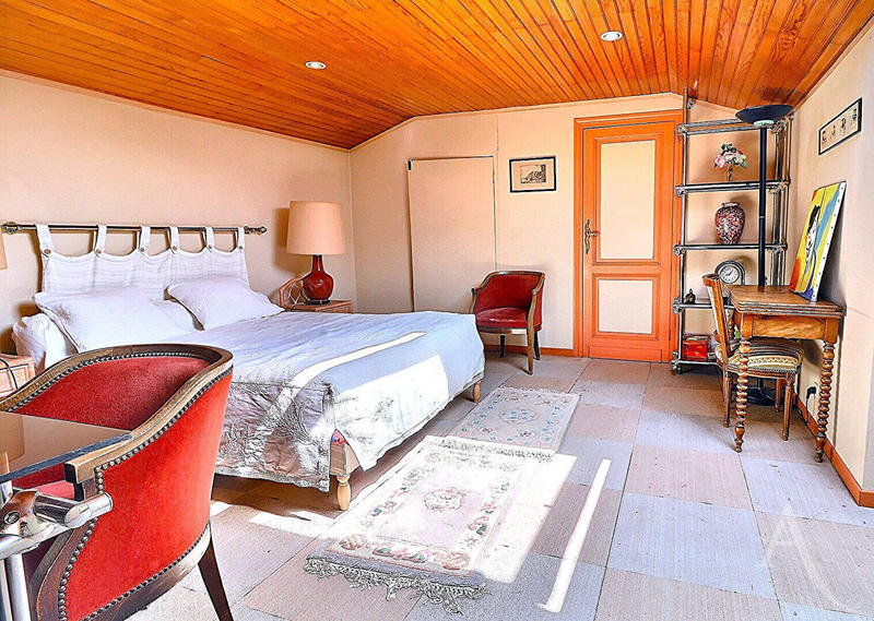 Demeure - 250 m² - 8 pièces