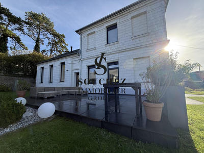 Maison - 165 m² - 6 pièces