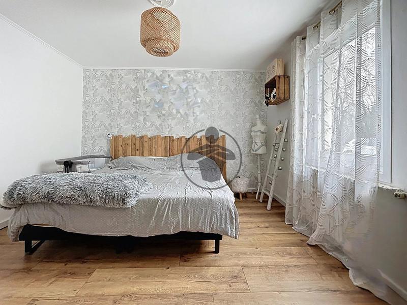 Maison - 96 m² - 4 pièces