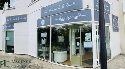 Fonds de commerce - Local commercial - 118 m²