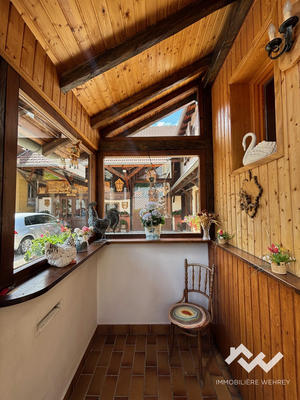 Maison - 270 m² - 8 pièces