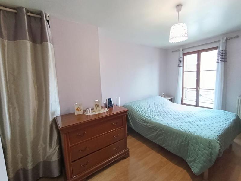 Maison - 92 m² - 5 pièces