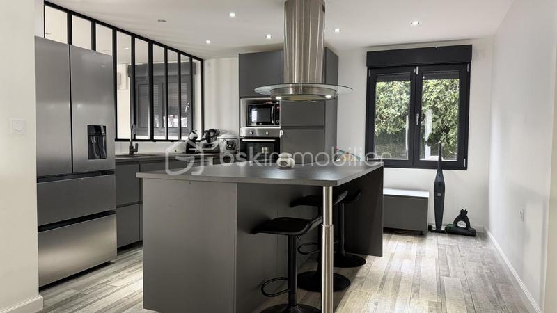 Maison - 160 m² - 7 pièces