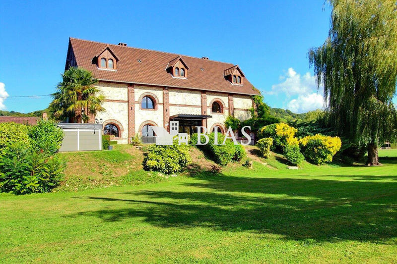 Maison - 272 m² - 7 pièces