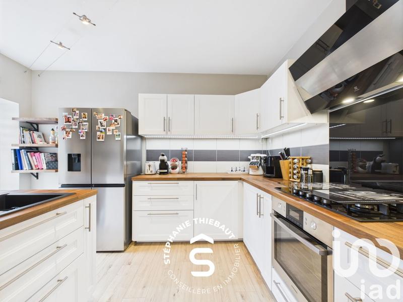 Appartement - 80 m² - 3 pièces