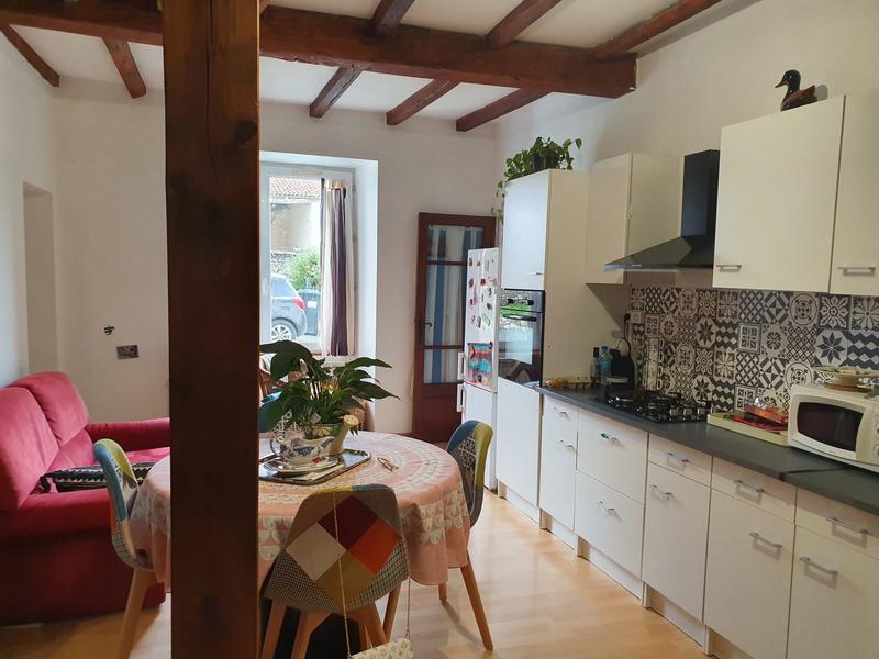 Maison - 300 m² - 11 pièces