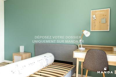 Chambre - 11 m² - 6 pièces