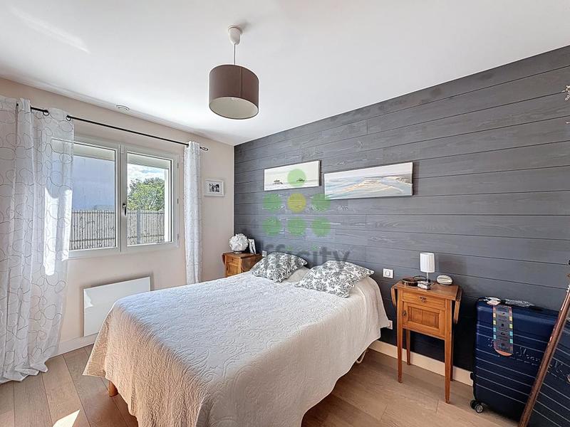 Pavillon - 120 m² - 5 pièces