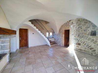 Maison - 238 m² - 7 pièces
