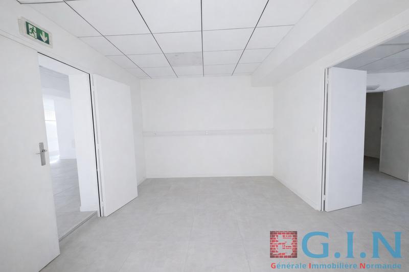 Local commercial - 548 m² - 20 pièces