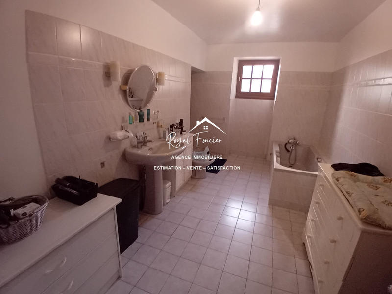 Maison ancienne - 180 m² - 5 pièces